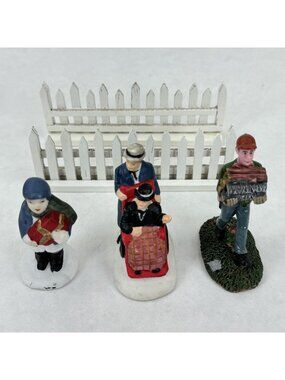 Vtg Christmas Village Accessories 3 Miniature Figurines 2 White Picket Fence